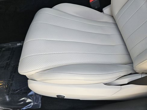 Certified 2024 Mercedes-Benz E 350 4MATIC Sedan image 24