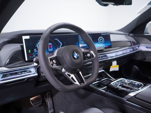 New 2026 BMW 740i w/ Premium Package RWD image 6