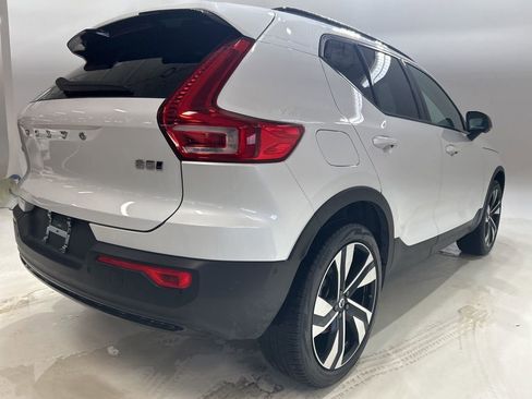 Used 2024 Volvo XC40 B5 Plus w/ Protection Package Premier image 13