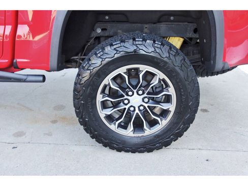 Used 2018 Chevrolet Colorado ZR2 AWD/4WD image 31