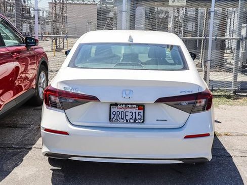 Used 2025 Honda Civic Sport image 9