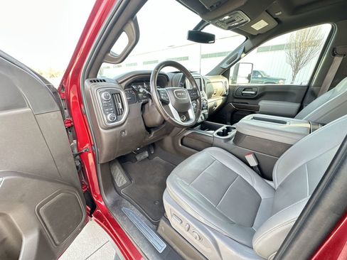 Used 2021 GMC Sierra 2500 SLT w/ SLT Convenience Package image 10