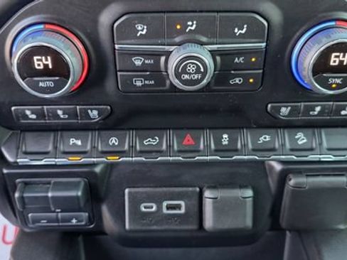 Used 2021 Chevrolet Silverado 1500 LTZ AWD/4WD image 23
