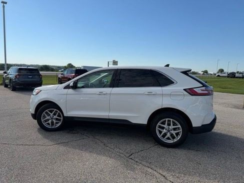Used 2022 Ford Edge SEL w/ Convenience Package AWD/4WD image 10