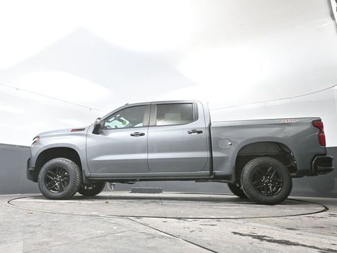 Used 2021 Chevrolet Silverado 1500 LT Trail Boss AWD/4WD image 56
