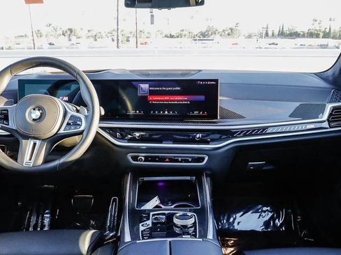 Used 2026 BMW X7 M60i image 15