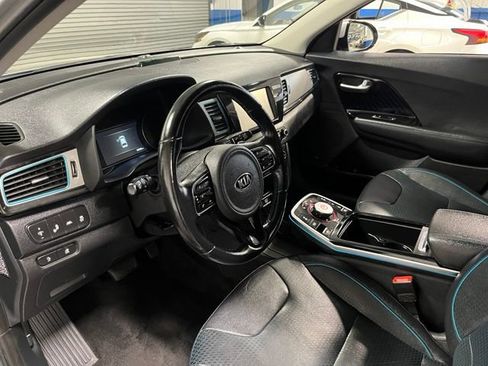 Used 2019 Kia Niro EX Premium FWD image 22