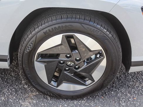 Certified 2024 Hyundai Kona SEL FWD image 12