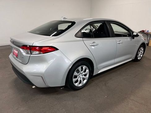 Used 2024 Toyota Corolla LE FWD image 3