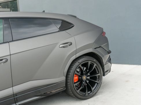 Used 2023 Lamborghini Urus S AWD/4WD image 27