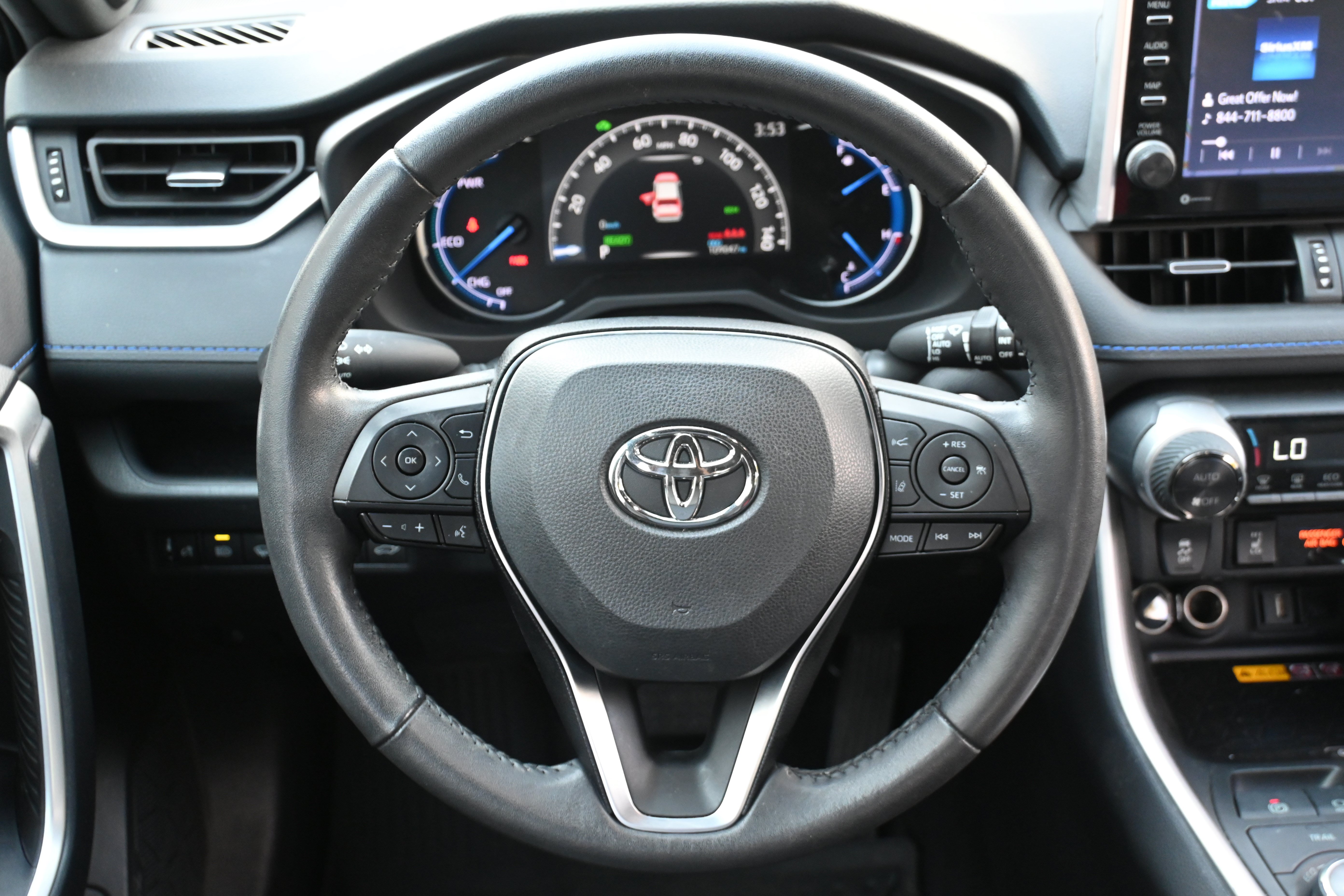 Used 2022 Toyota RAV4 XSE AWD/4WD image 17