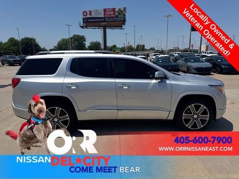 Used 2018 GMC Acadia Denali w/ Technology Package FWD image 6