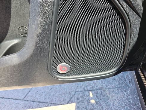 Used 2018 Chrysler 300 S w/ 300S Premium Group image 29