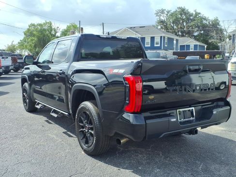 Used 2022 Toyota Tundra SR5 AWD/4WD image 5