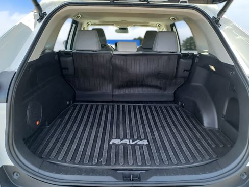 Used 2025 Toyota RAV4 XLE Premium w/ Weather Package AWD/4WD image 20