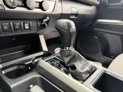 Used 2019 Toyota Tacoma SR5 image 28