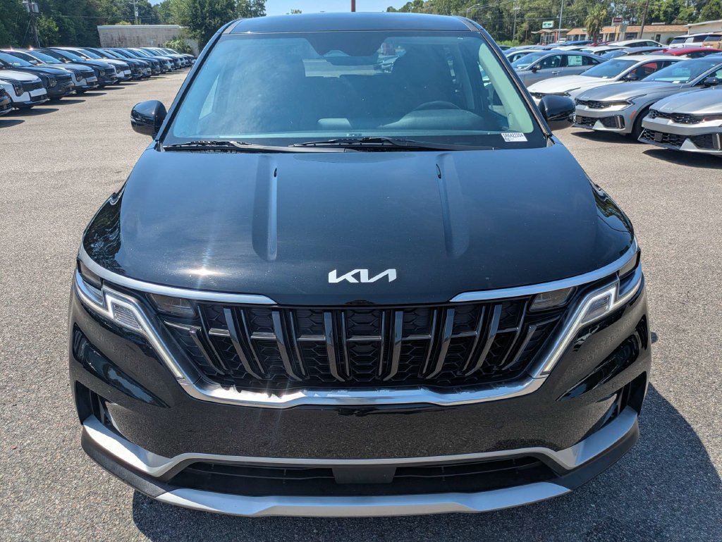 Used 2024 Kia Carnival EX FWD image 9