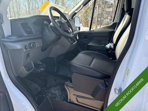 New 2026 Ford Transit 250 148 Medium Roof RWD image 36