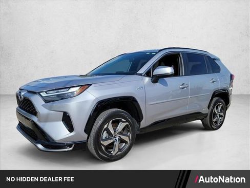 Used 2024 Toyota RAV4 SE AWD/4WD image 1