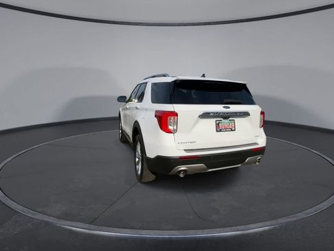 Used 2023 Ford Explorer Limited AWD/4WD image 7