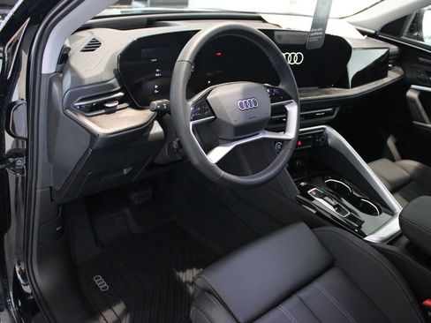 New 2025 Audi Q5 2.0T Premium Plus image 40