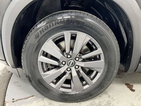 Used 2023 Nissan Pathfinder SV FWD image 23