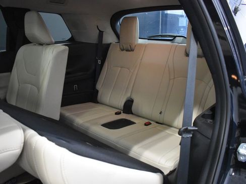 Used 2023 INFINITI QX60 Sensory w/ Cargo Package AWD/4WD image 38