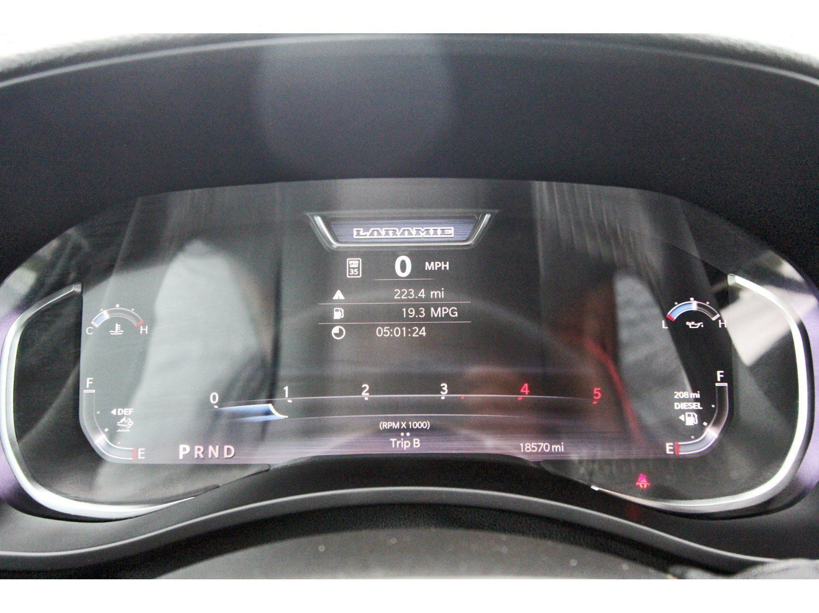 Used 2025 RAM 2500 Laramie w/ Sport Appearance Package AWD/4WD image 18