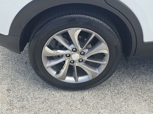 Used 2023 Buick Encore GX Essence w/ Experience Buick Package image 9