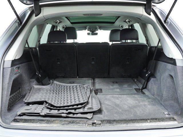 Used 2022 Audi Q7 3.0T Premium w/ Convenience Package AWD/4WD image 28