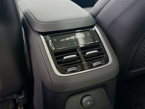 New 2026 Volvo XC90 T8 Ultra w/ Protection Package AWD/4WD image 27