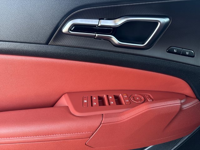 New 2026 Kia Sportage SX FWD image 10