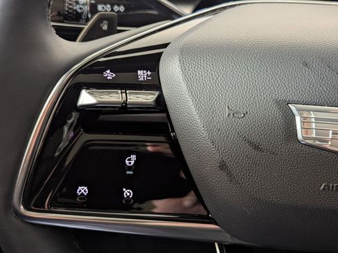 Used 2024 Cadillac Lyriq Sport image 39