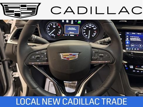 Used 2025 Cadillac XT6 Premium Luxury w/ Technology Package AWD/4WD image 19