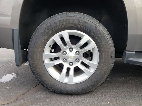 Used 2017 Chevrolet Tahoe LT image 20