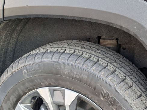 Used 2025 Chevrolet Equinox LT image 29