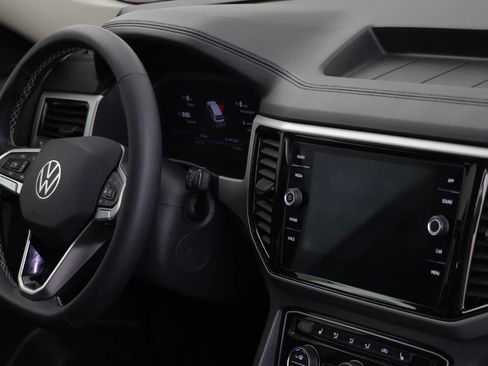 Used 2023 Volkswagen Atlas SE w/ Panoramic Sunroof Package image 20