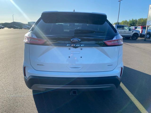 Used 2024 Ford Edge SEL w/ Convenience Package AWD/4WD image 4