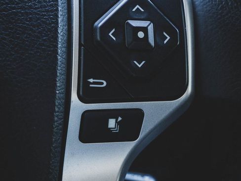 Used 2020 Toyota Tundra SR5 image 10