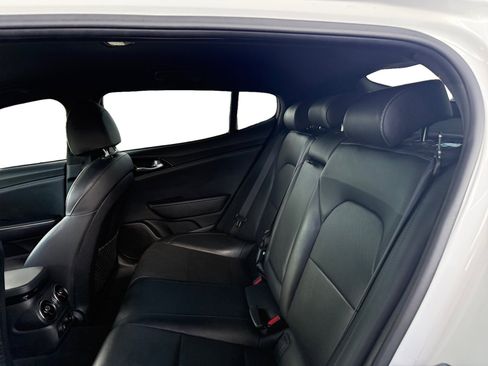 Used 2021 Kia Stinger GT-Line image 11
