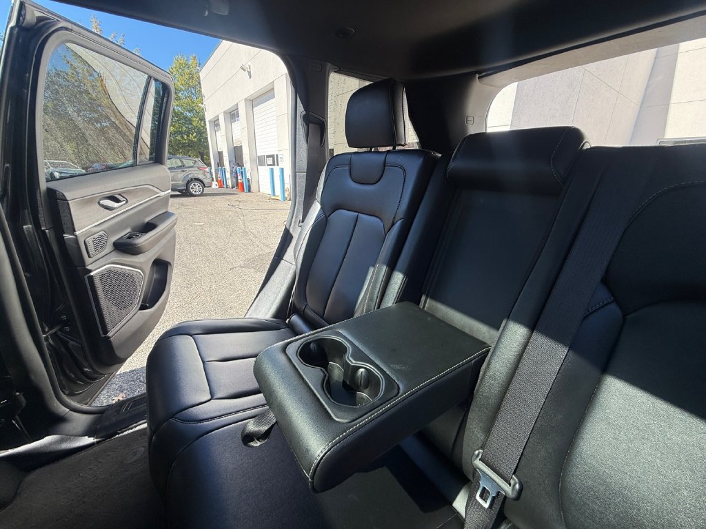 Used 2024 Jeep Grand Cherokee Limited 4xe AWD/4WD image 27