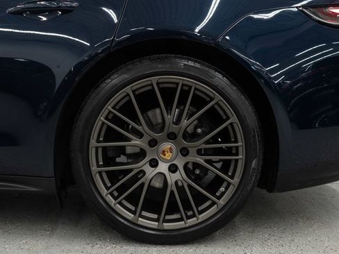 Used 2023 Porsche Panamera 4 Platinum Edition w/ Smoking Package image 34