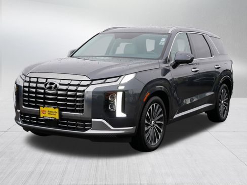 Used 2023 Hyundai Palisade Calligraphy AWD/4WD image 3