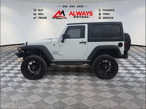 Used 2016 Jeep Wrangler Sport w/ Quick Order Package 24S AWD/4WD image 12