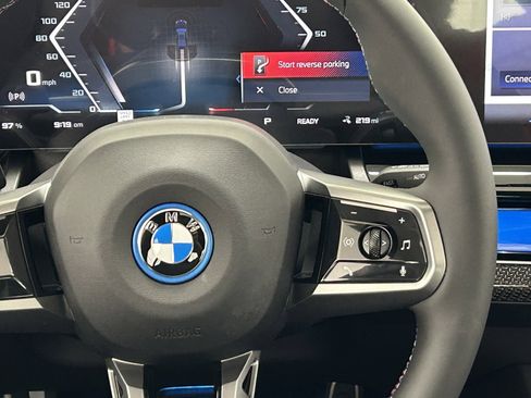 Used 2025 BMW i5 M60 w/ Premium Package image 13