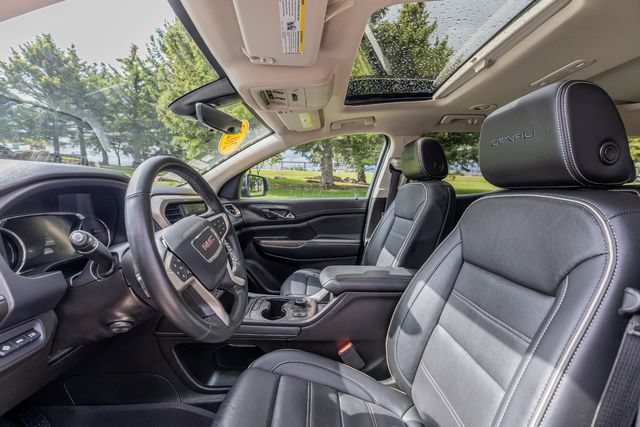 Used 2023 GMC Acadia Denali w/ Black Diamond Edition AWD/4WD image 12