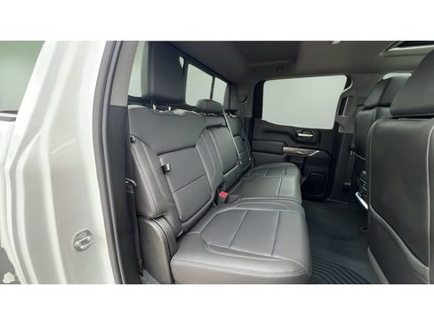 Certified 2021 Chevrolet Silverado 1500 LTZ w/ LTZ Premium Package AWD/4WD image 31