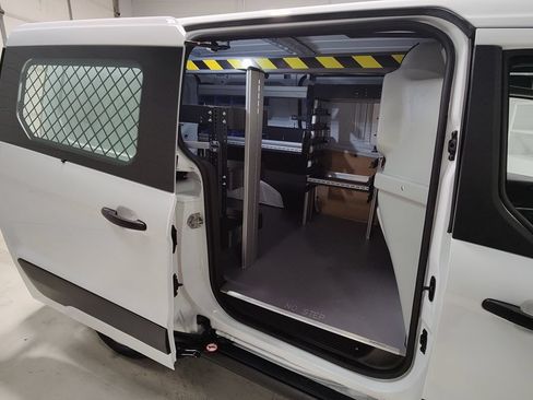 Used 2022 Ford Transit Connect XL FWD image 12