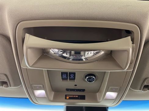 Used 2016 GMC Yukon SLT w/ Premium Edition image 36