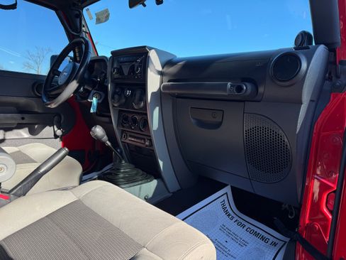 Used 2010 Jeep Wrangler Sport image 12